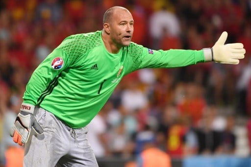 Ungarns Torwart Gabor Kiraly beim Achtelfinale-spiel gegen Belgien in  Toulouse am 26.Juni 2016.   / AFP PHOTO / PASCAL GUYOT