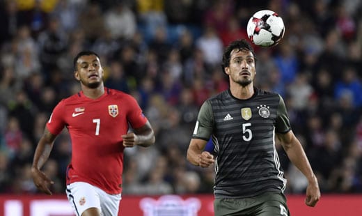 hummels-auswaertstrikot