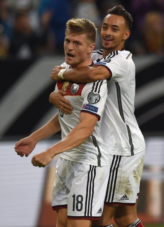 Toni Kroos erzielte im Hinspiel das 1:0 gegen Irland © AFP