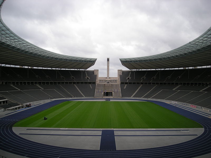 Das Olympiastadion in Berlin - hier findet EM Spiele der Gruppe B und das große EM Finale statt. (Foto AFP)
