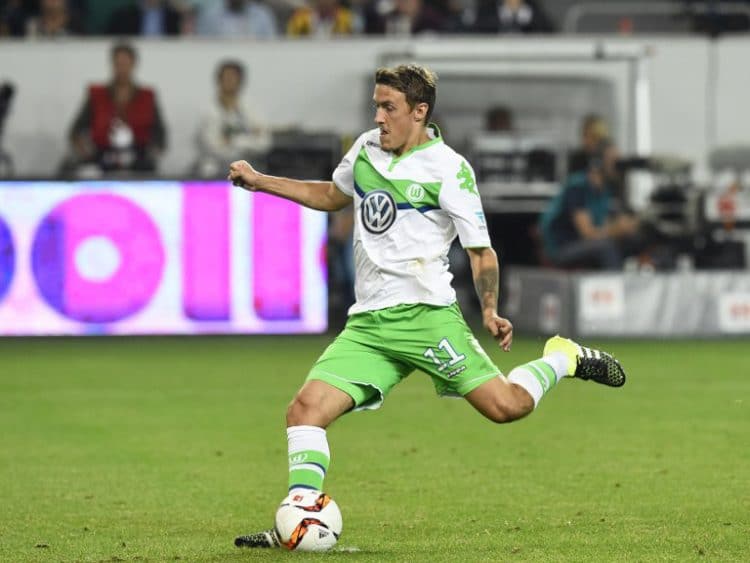 Wolfsburg's Stürmer Max Kruse beim Super Cup football Spiel zwischen dem VfL Wolfsburg und Bayern München am 1.August 2015. AFP PHOTO / TOBIAS SCHWARZ