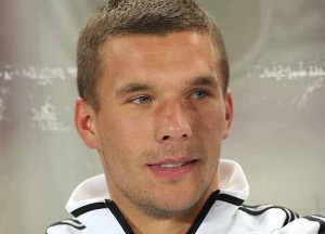 Podolski trifft beim Comeback im Trikot des FC Arsenal
