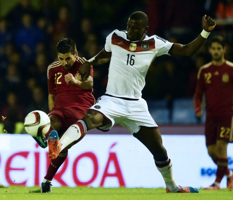 Antonio Rüdiger beim Länderspiel gegen Spanien am 18.November 2014. (AFP PHOTO / JAVIER SORIANO)