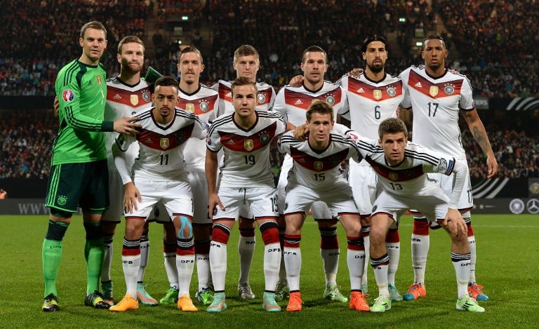 Team-Aufstellung beim Spiel Deutschland -  Gibraltar in Nürnberg am 14.November 2014 (AFP PHOTO / CHRISTOF STACHE)