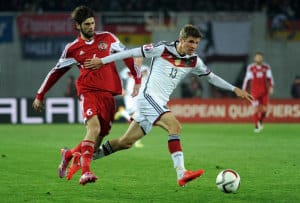 Thomas Müller macht ein gutes Spiel gegen Georgien (Foto AFP)