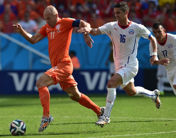 Chile's Felipe Gutierrez beim Gruppe B football match in Sao Paulo bei der WM 2014 AFP PHOTO/ NELSON ALMEIDA