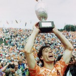 Marco Van Basten nach dem 2:0 Sieg gegen die UdSSR bei der EURO 1988 am 25. Juni 1988 in München. AFP PHOTO