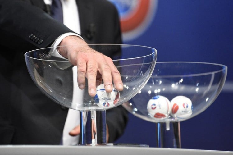Auslosung zur UEFA Nations League am 16.12.2021 / AFP / ALAIN GROSCLAUDE
