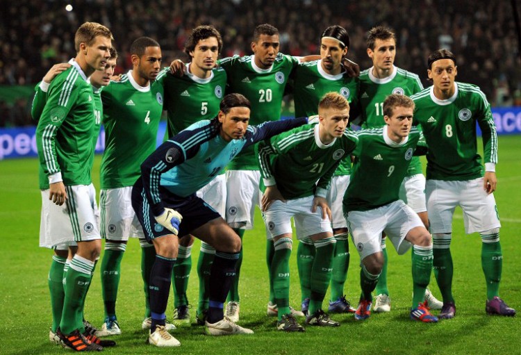 Deutschland gegen Frankreich am 29.Februar 2012 im Weserstadion in Bremen. Frankreich gewinnt 2:1. AFP PHOTO /  FRANCK FIFE