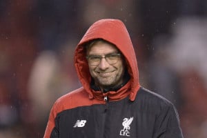 Jürgen Klopp, Trainer von FC Liverpool, wewiterhin die Nr.1 in England AFP PHOTO / OLI SCARFF