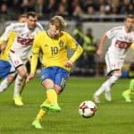 Schwedens Emil Forsberg (C) beim 4:0 gegen Weißrussland am 25.März 2017. / AFP PHOTO / Jonathan NACKSTRAND