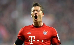 Robert Lewandowski unterschreibt neuen Vertrag beim FC Bayern München - Foto © AFP