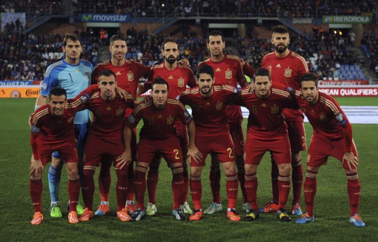 Die spanische Fußballnationalmannschaft gtegen Weißrussland am 15.November2014. AFP PHOTO / CRISTINA QUICLER