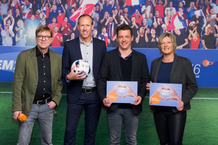 Fußball heute: EM 2016 TV Spielplan im ZDF mit EM Livestream & EM Liveticker - Deutschland gegen Slowakei: Bela Rethy, Martin Schneider, Oliver Schmidt, Claudia Neumann (Presse ZDF)