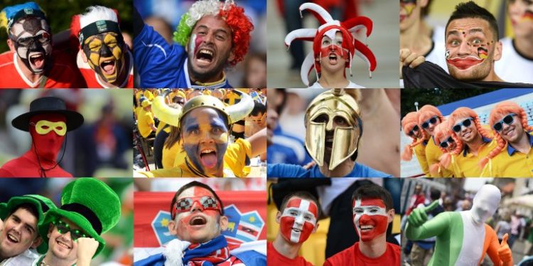 Fußballfans aus aller Welt - hier bei der Fußball EM 2012! AFP PHOTO / AFP / -