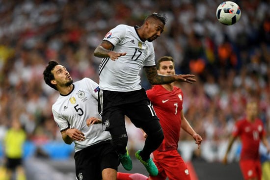 Hummels und Boateng in Action gegen Polen