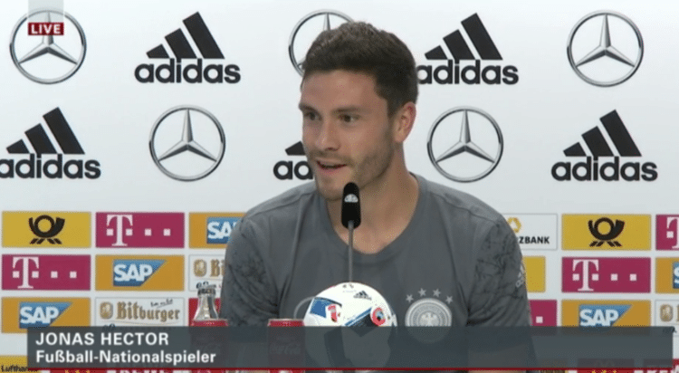 DFB Pressekonferenz mit Jonas Hector