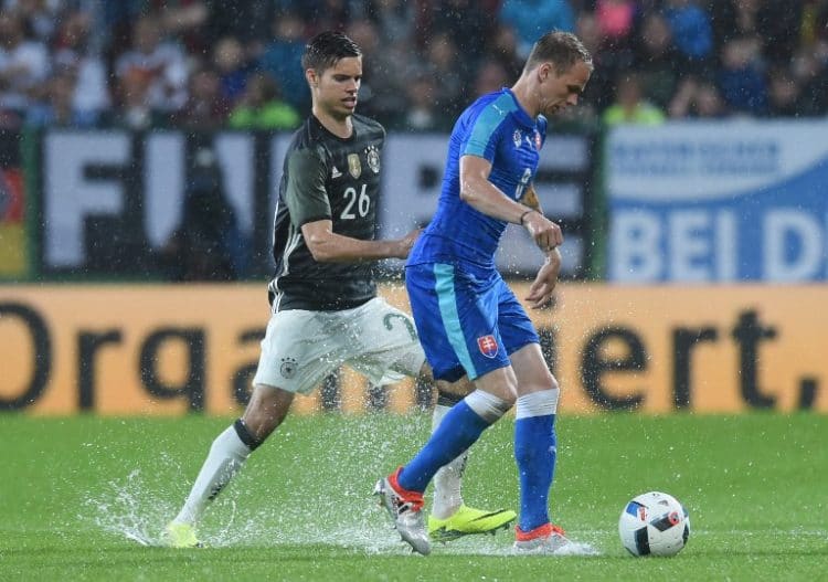 Sein erstes Länderspiel im Trikot der A-Nationalmannschaft hat er am 29. Mai in Augsburg gegen die Slowakei absolviert.AFP PHOTO / CHRISTOF STACHE