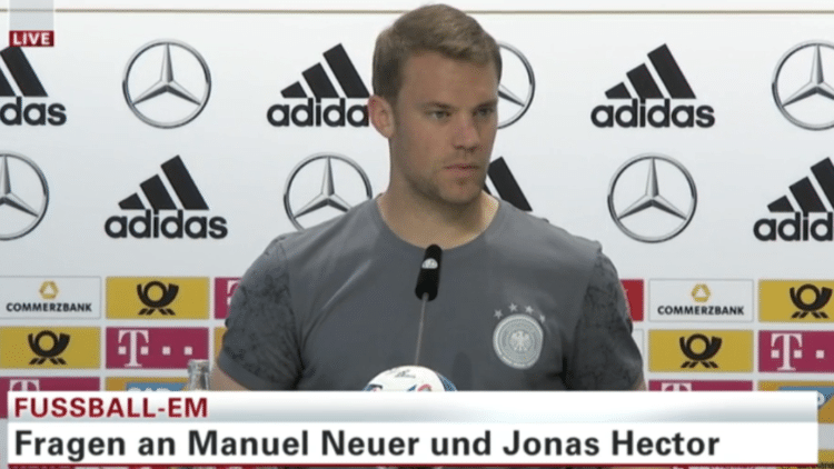 DFB Pressekonferenz mit Manuel Neuer