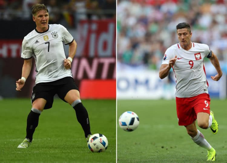 Die beiden Kapitäne Bastian Schweinsteiger und Robert Lewandowski - am 16.Juni trifft man sich im Vorrundenspiel in Paris. / AFP PHOTO / Patrik STOLLARZ AND Valery HACHE