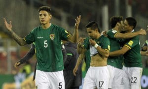 Er hätte nie für Bolivien spielen dürfen: Nelson Cabrera (Links)