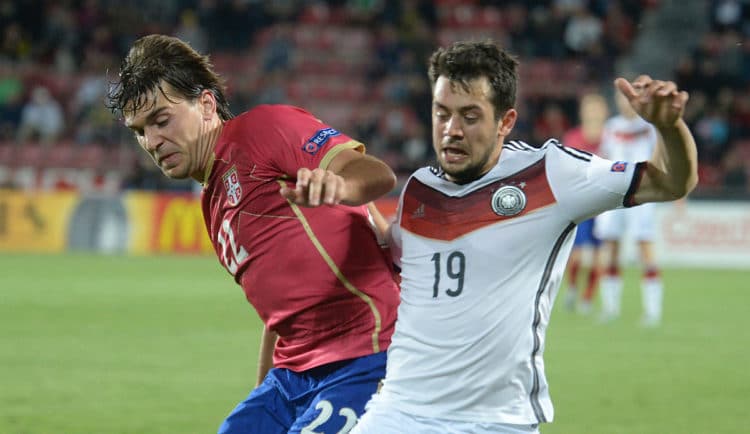 Amin Younes ist einer der gleich sechs Neulinge im Kader von Jogi Löw für den Confed-Cup. Er könnte gegen Dänemark sein Debüt für die A-Nationalmannschaft feiern. Hier ist er im Dress der U-21 zu sehen. Photo: AFP.