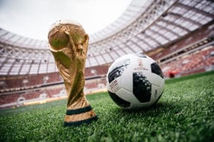 Offizieller Spielball für die FIFA Fussball-Weltmeisterschaft Russland 2018™ - Telstar 18