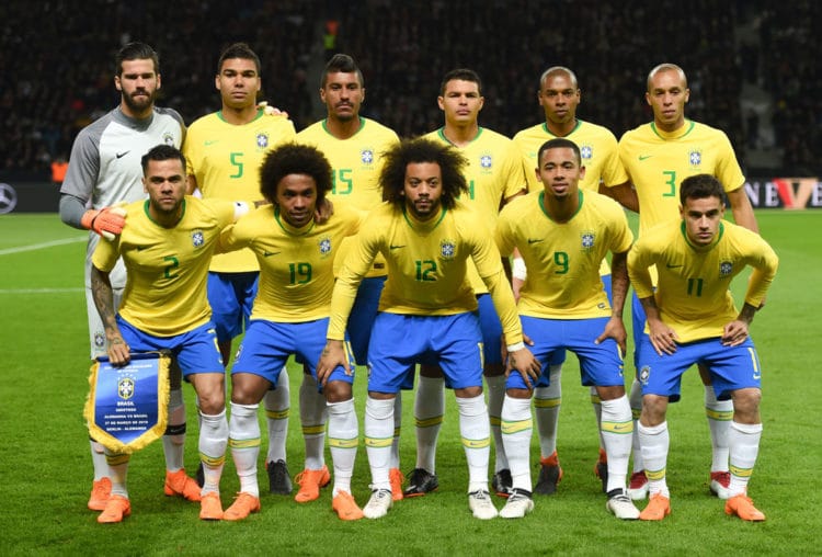 Die brasilianische Startaufstellung gegen Deutschland am 27.März 2018: (Torwart Alisson, Casemiro, Paulinho, Thiago Silva, Fernandinho, Miranda, (vorne) Dani Alves, Willian, Marcelo, Gabriel Jesus und Philippe Coutinho (Patrik STOLLARZ / AFP)