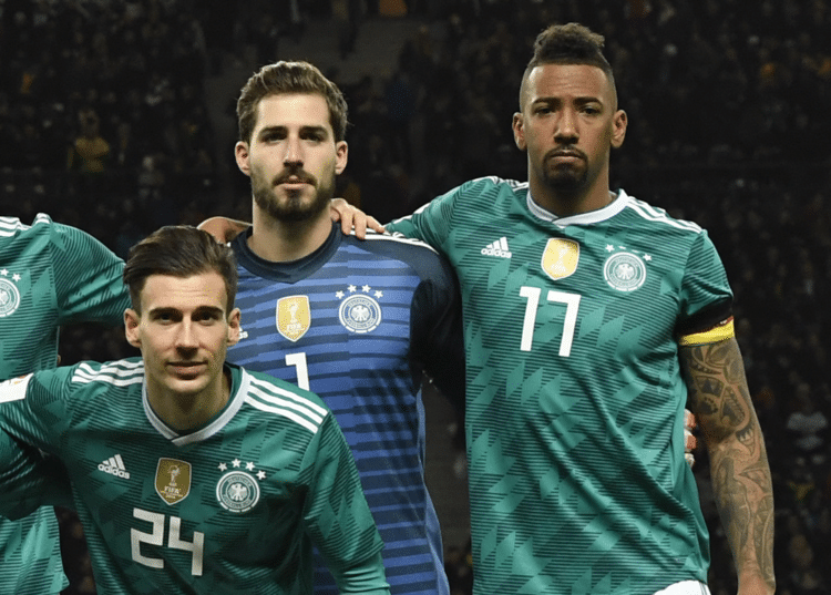 Kevin Trapp am 27.03.2018 im neuen DFB Trikot mit der Rückennummer 1 (Foto AFP)