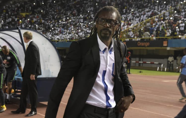 Senegals Trainer Aliou Cissé während dem WM Qualifikationsspiel zwischen Senegal und Südafrika in Dakar am 14. November 2017. / AFP PHOTO / SEYLLOU