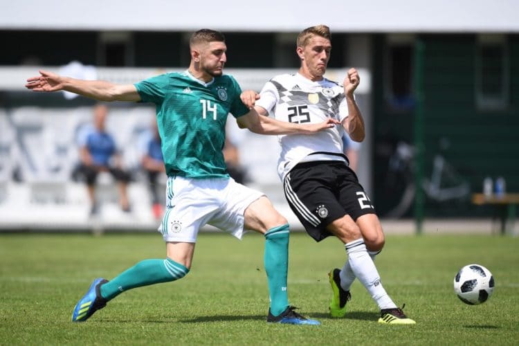 Nils Petersen beim Testspiel gegen die U20 am 30.Mai 2018 im Trainingslager in Südtirol mit der Rückennummer 25. / AFP PHOTO / POOL / MARKUS GILLIAR