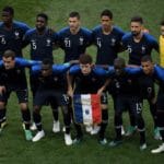 Die Startaufstellung von Frankreich des WM-Finales 2018: Antoine Griezmann, Blaise Matuidi, Benjamin Pavard, N'Golo Kante, Kylian Mbappe (hinten von links nach rechts) Paul Pogba, Samuel Umtiti, Lucas Hernandez, Raphael Varane, Paul Pogba und Torhüter Hugo Llorisam 15.7.2018 / AFP PHOTO / GABRIEL BOUYS