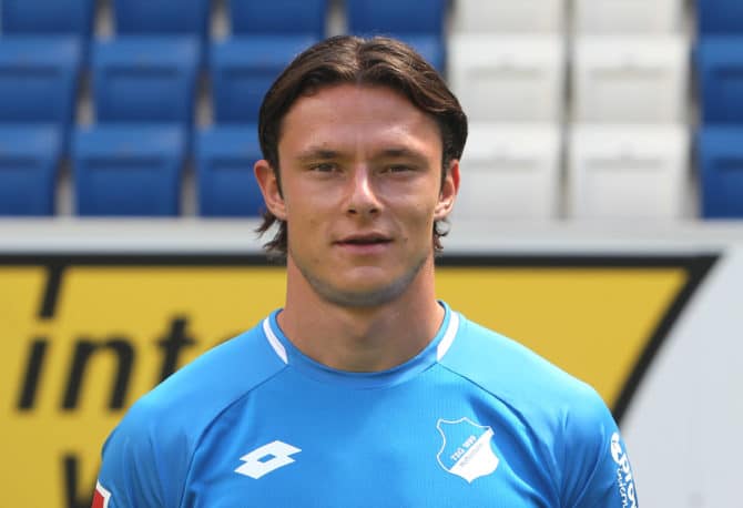 Nico Schulz beim Fototermin während der Teampräsentation der TSG Hoffenheim in Sinsheim, am 25. Juli 2018. / AFP PHOTO / Daniel ROLAND