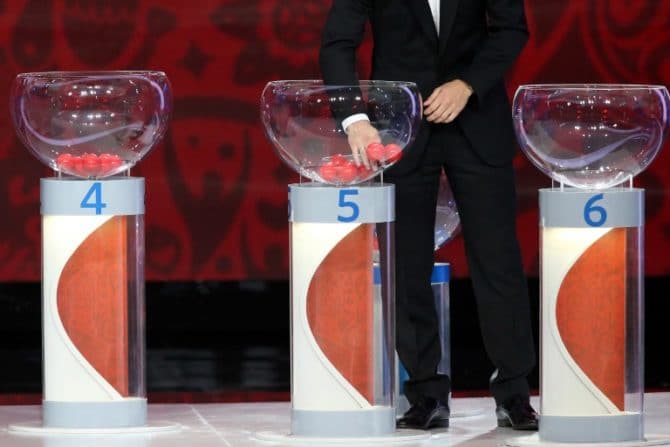 Fußball heute: UEFA Nations League Auslosung der Gruppen 2022: Lostöpfe,AFP PHOTO / KIRILL KUDRYAVTSEV /