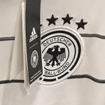 Sieht so das neue DFB Trikot 2020 aus?