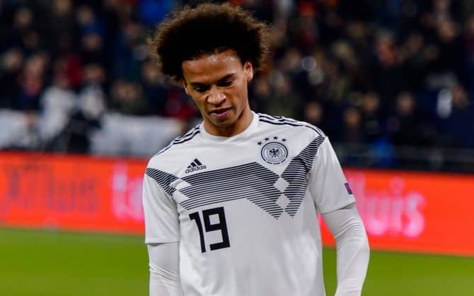 Leroy Sane im DFB Trikot von 2019 in der Fußball EM 2020 Qualifikation (Foto Shutterstock)