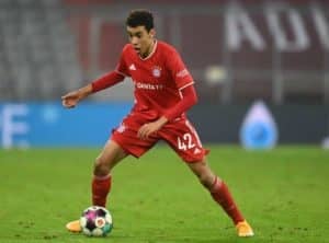 Jamal Musiala im FC Bayern München Trikot - 2022 wird er einen Stammplatz bekommen! (Foto AFP)