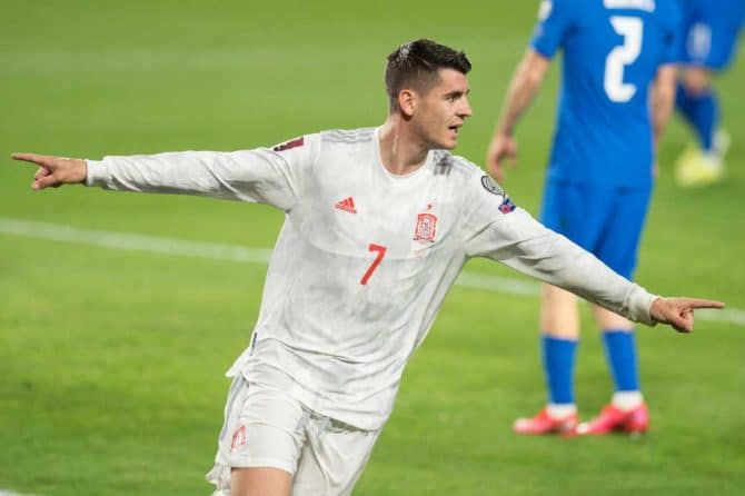 Spaniens Stürmer Alvaro Morata jubelt - auch bei der UEFA EURO 2020?. (Photo by JORGE GUERRERO / AFP)