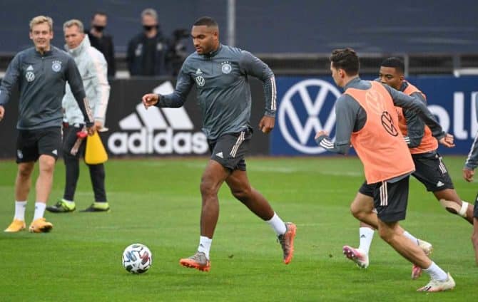 Deutschlands Verteidiger Jonathan Tah während einer Trainingseinheit vor dem Fußball-Länderspiel Deutschland gegen die Türkei im Südstadion in Köln, Westdeutschland, am 5. Oktober 2020. (Foto: Ina FASSBENDER / AFP)