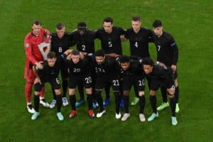 Die deutschen Spieler posieren für das Mannschaftsfoto vor dem Fußballspiel der UEFA EURO 2020 Gruppe F zwischen Deutschland und Ungarn in der Allianz Arena in München am 23. Juni 2021. (Foto: Matthias Hangst / POOL / AFP)