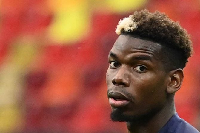 Frankreichs Mittelfeldspieler Paul Pogba nimmt am 27. Juni 2021 in der National Arena in Bukarest am Vorabend des Achtelfinalspiels der UEFA EURO 2020 gegen die Schweiz an einer Trainingseinheit der MD-1 teil. (Foto: FRANCK FIFE / AFP)