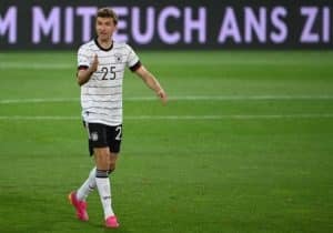 Thomas Müller bei seinem DFB-Comeback am 2.Juni 2021 gegen Dänemark mit seiner neuen Trikotnummer 25 (Foto AFP)