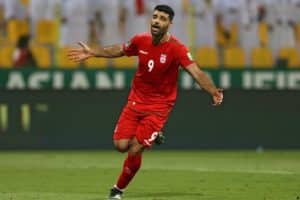 Der iranische Stürmer Mehdi Taremi bei der Asien-Qualifikation für die Fußball-Weltmeisterschaft 2022 in Katar gegen die Vereinigten Arabischen Emiraten und dem Iran am 7. Oktober 2021. (Foto: AFP)