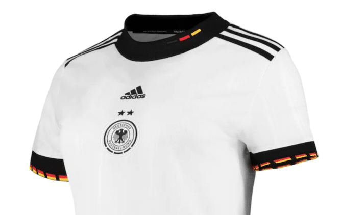 Das neue DFB Trikot 2022 der FRauen zur Fußball EM 2022