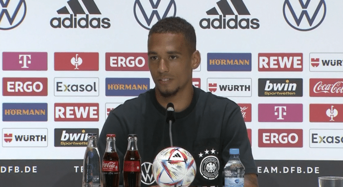 Thilo Kehrer in der DFB Pressekonferenz