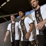 Neue DFB Heimtrikots 2022 - Verkaufsstart ab 29.8. * Wie sehen die neuen DFB Trikots aus?