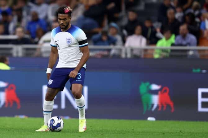 Reece Jamesam 23. September 2022 gegen IOtalien im neuen WM; Trikot England - nun verpasst er die WM 2022 (Copyright depositphotos.com / canno73)