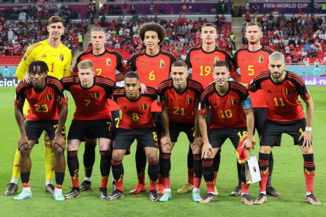 Die Belgische Nationalmannschaf vor dem Spiel der Gruppe F der Fußball-Weltmeisterschaft Katar 2022 zwischen Belgien und Kanada am 23. November 2022. (Foto: JACK GUEZ / AFP)