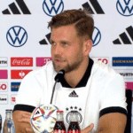 Niklas Füllkrug in der DFB Pressekonferenz - Er spielte zusammen mit Marvin Ducksch bei Werder Bremen