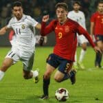 Der spanische Mittelfeldspieler Gavi während des Freundschaftsspiels zwischen Jordanien und Spanien am 17. November 2022. (Foto: Khalil MAZRAAWI / AFP)